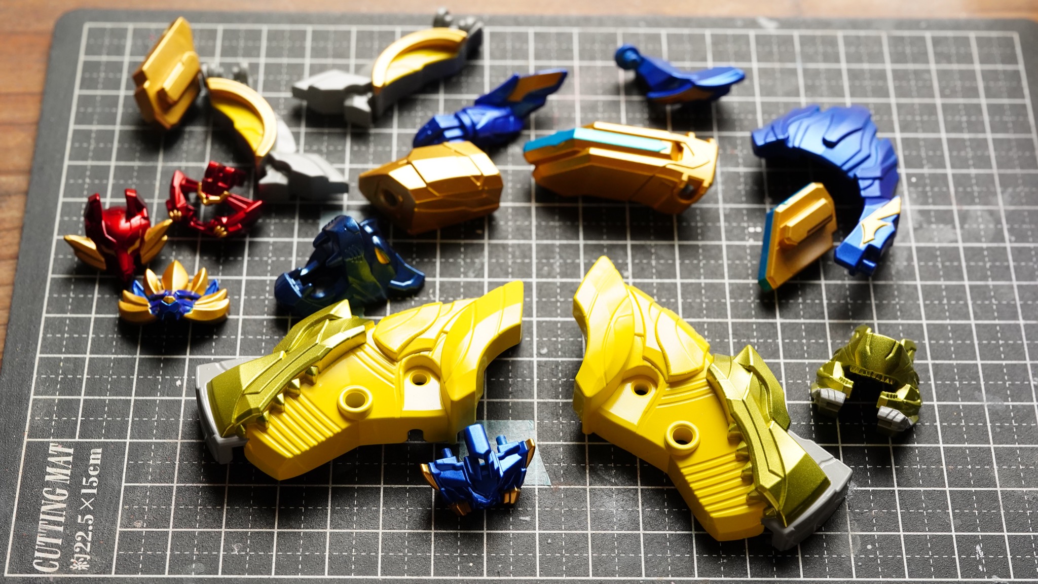 テガソード　ミニプラ　全塗装　オリジナルカラーレオンバスター　ティラノハンマー ミニプラ・テガソード＆レオンバスター50＆ティラノハンマー50